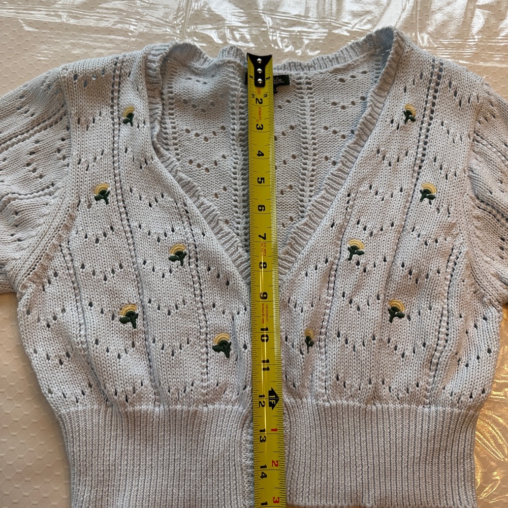 Wild fable cropped light blue dainty knit floral embroidered cardigan - Picture 10 of 13